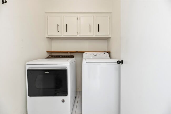 Building Photo - 12131 Ella Lee Ln