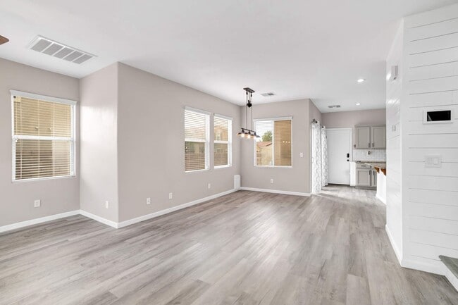 Building Photo - STUNNING SUMMERLIN GEM! 3-BEDROOM 2.5 BATHS!