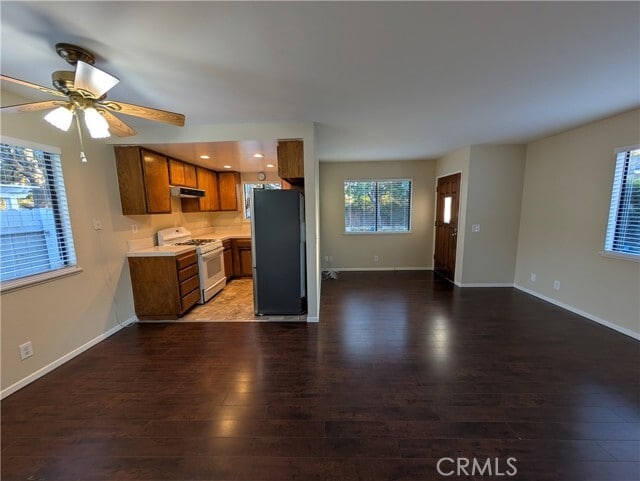 Building Photo - 1715 Encino Ave