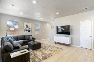 Building Photo - 3197 Tazanita Lp SE