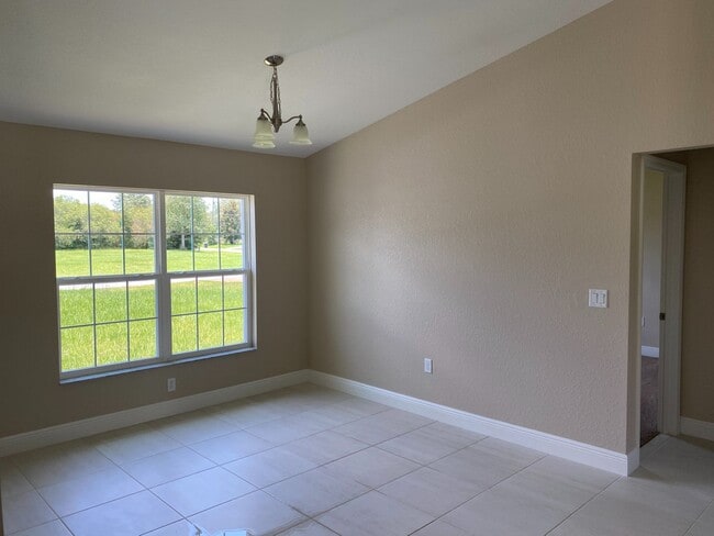 Building Photo - Beautiful home - 3/2/2 **WON"T LAST**