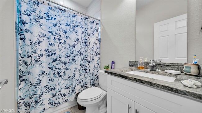 Building Photo - 221 Chiquita Blvd N