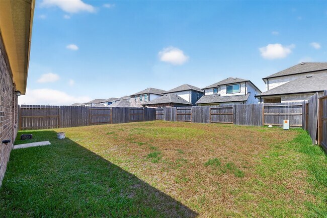 Building Photo - 27022 Breakaway Ln
