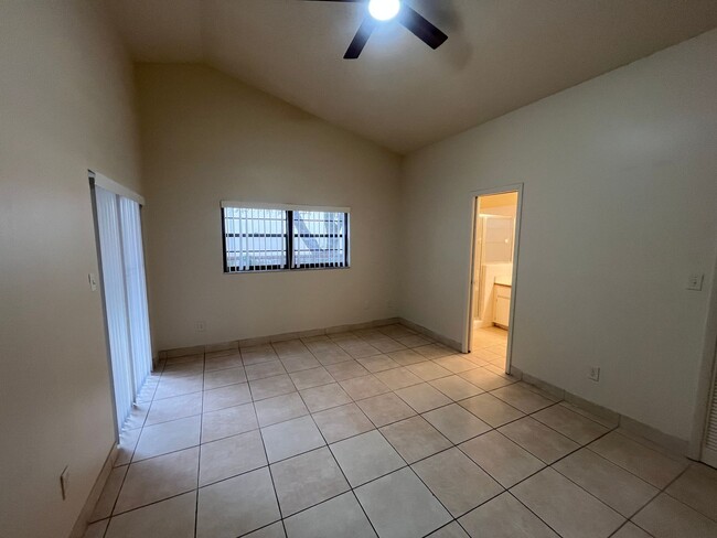 Building Photo - 10413 Cresto Delsol Cir