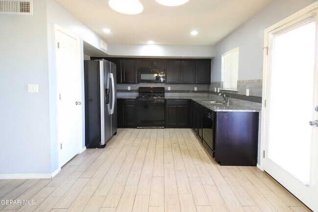 Building Photo - 14693 Friesian Trail