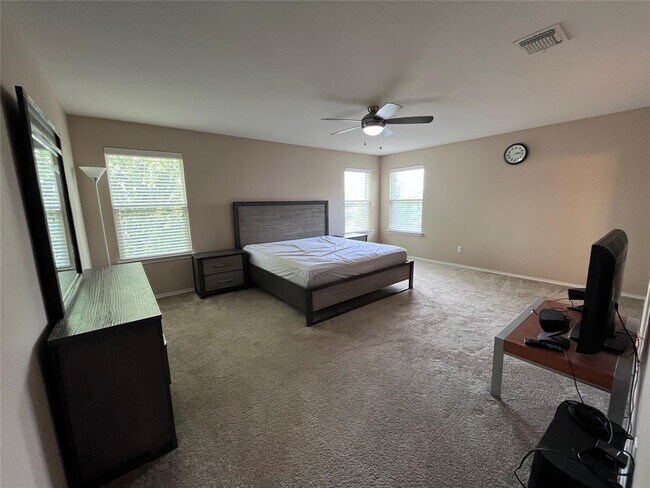 Building Photo - 12425 Calibri Ln