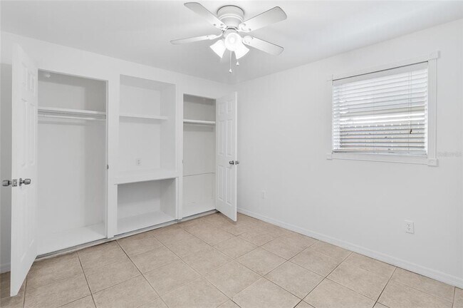 Building Photo - 452 45th Ave N