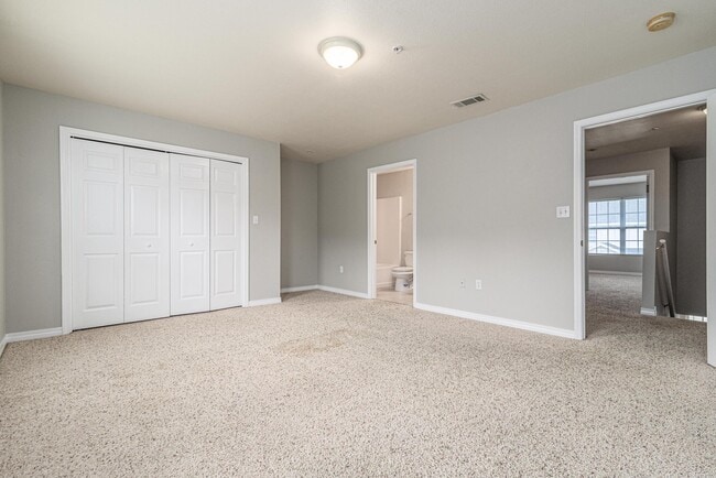 Building Photo - 100 Corwin Dr