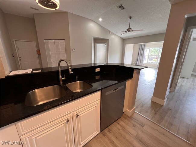 Building Photo - 8225 Ibis Club Dr