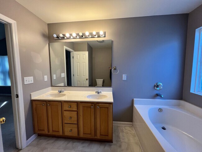 Building Photo - NOW AVAILABLE IN INTERNATIONAL CLUB - MURRELLS INLET!!