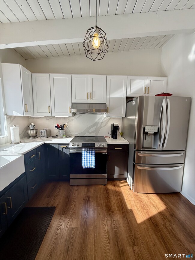 Building Photo - 85 Ledgebrook Dr