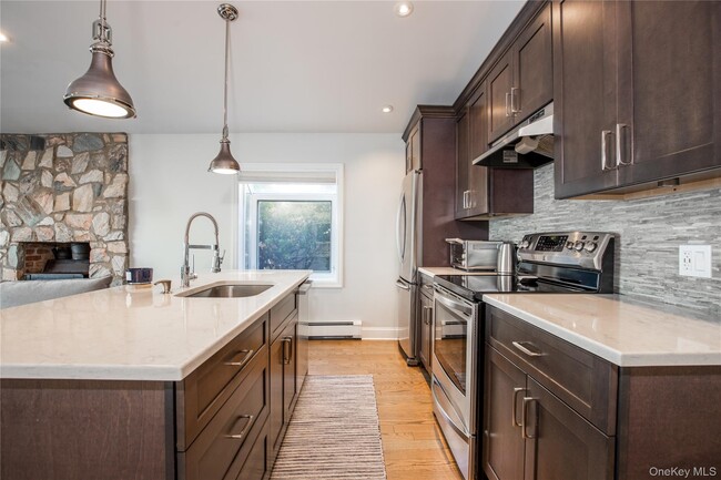 Building Photo - 59 Culross Dr