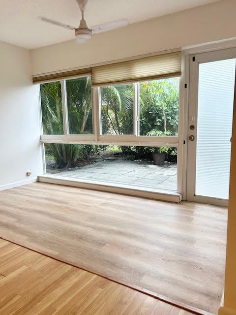 Building Photo - 13886 Vía Flora