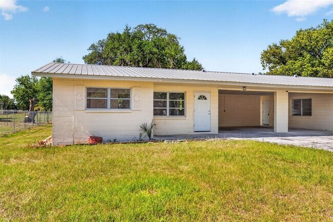 Building Photo - 34816 Evergreen Way