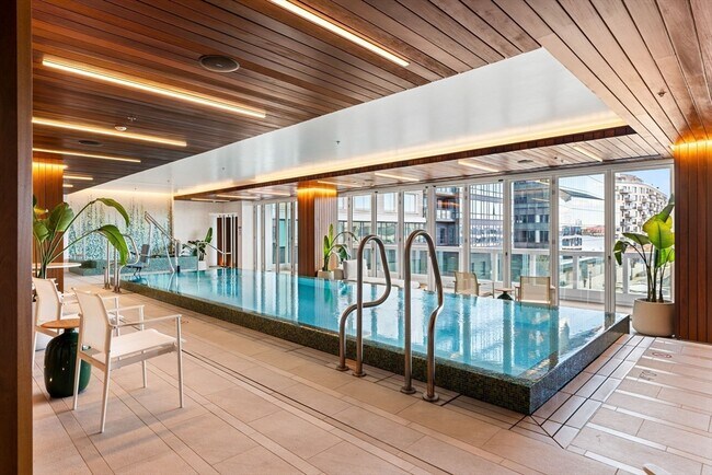 Building Photo - 150 Seaport Blvd