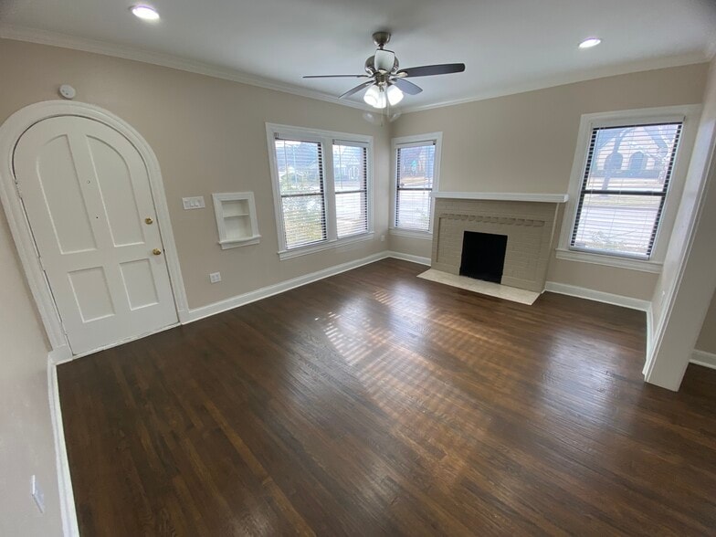 Building Photo - 839 Thomasson Dr