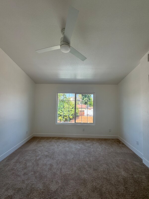 Building Photo - 41111 Mountain Pride Dr