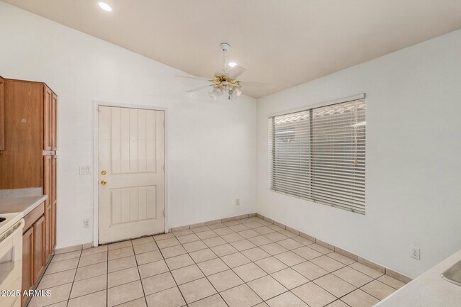 Building Photo - 8759 W Coronado Rd