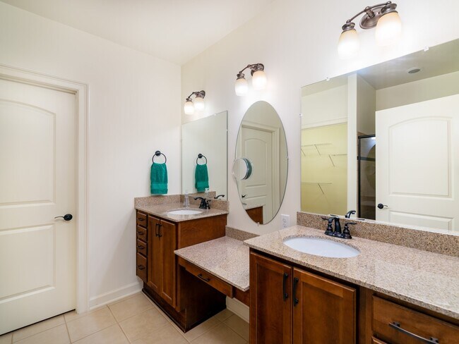 Building Photo - Active Adult in West Cobb