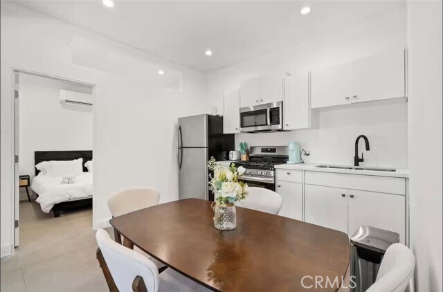 Building Photo - 181212 NAVY