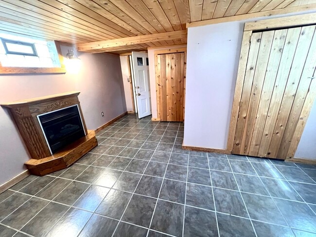 Building Photo - Sewickley - 3 Bedroom 2 Bathroom - Charmin...