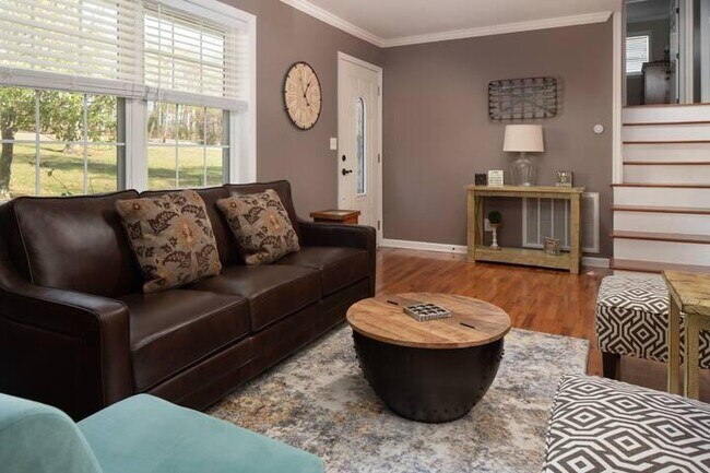 Building Photo - 7206 Sawyer Rd