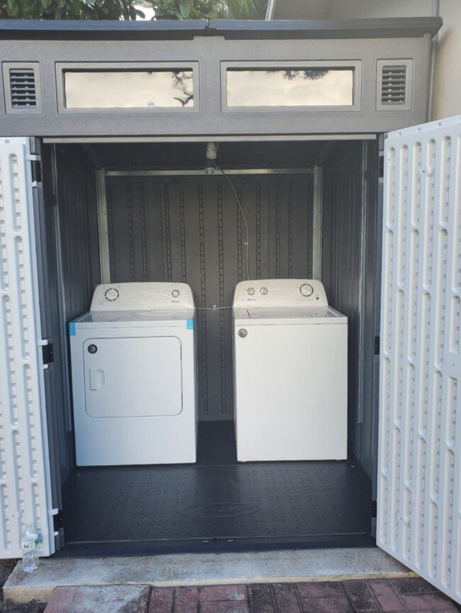 Building Photo - 5710 Atlanta St