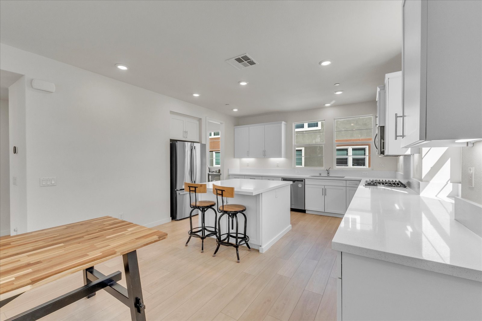 Building Photo - 27116 Valley Oak Pl