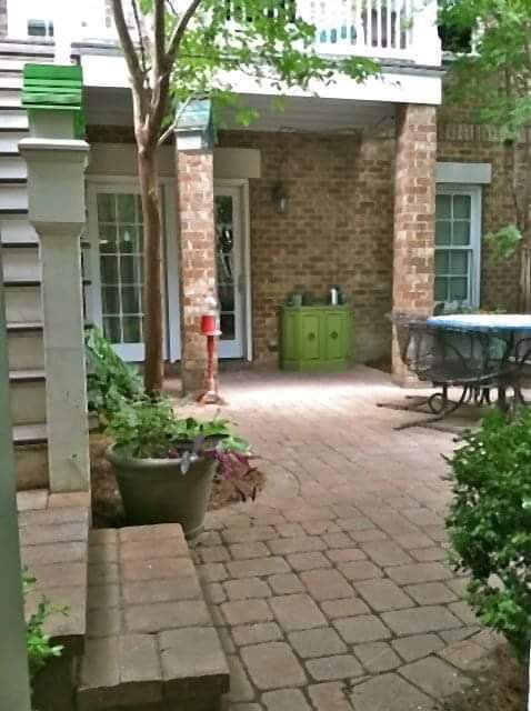 Building Photo - 317 W Taylor St