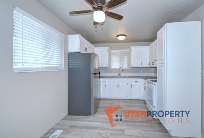 Building Photo - 1914 S 900 E