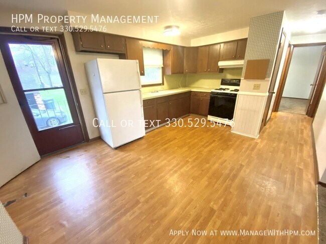 Building Photo - 3348 Mollane St NW