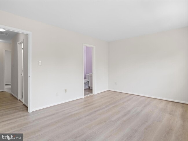 Building Photo - 2791 Grovemore Ln