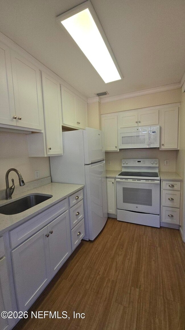 Building Photo - 3665 St Johns Ave