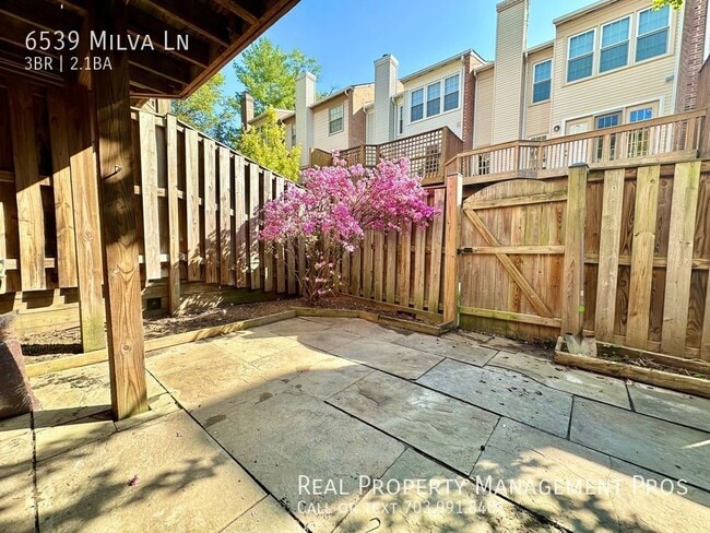Building Photo - 6539 Milva Ln