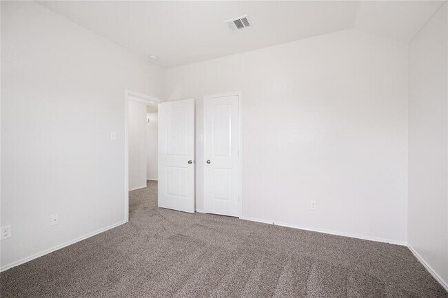Building Photo - 111 Colthorpe Ln