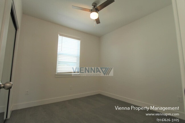 Building Photo - 208 Manzanita Ave