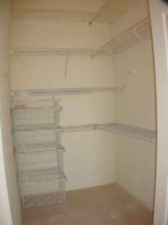 Walk-In Closet - 5693 Star Rush Dr