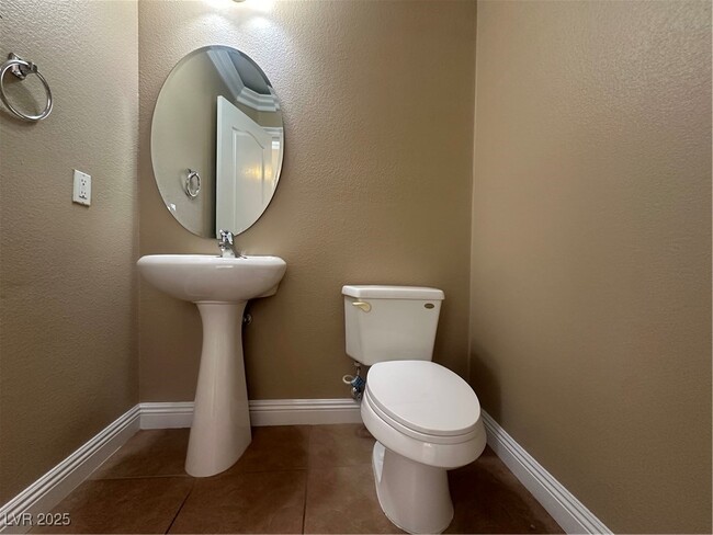 Building Photo - 5023 Auburn Skyline St