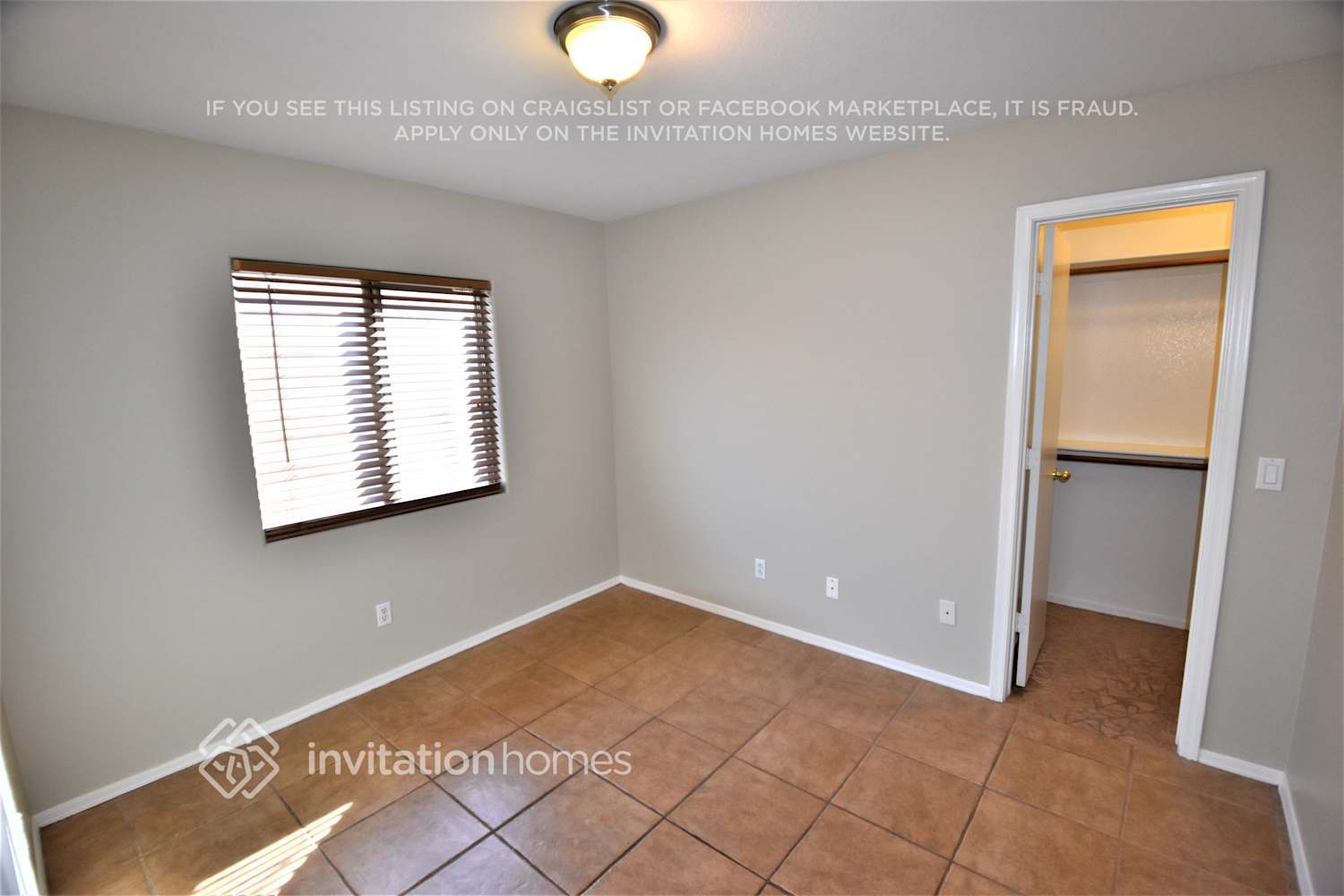 Building Photo - 13147 W Saguaro Ln