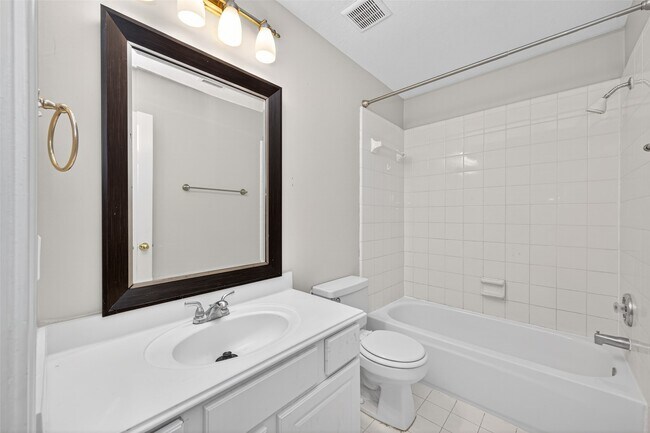 Building Photo - 20906 Greenfield Trail