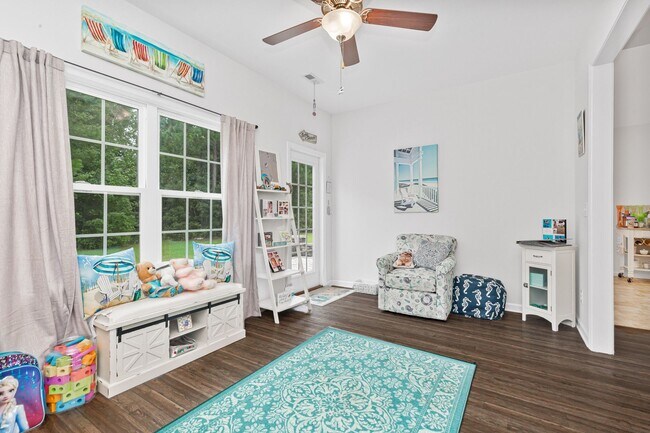 Building Photo - Spacious Home in Barons Bluff North