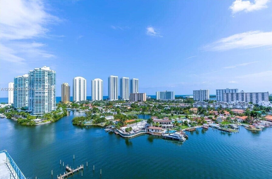 Building Photo - 400 Sunny Isles Blvd