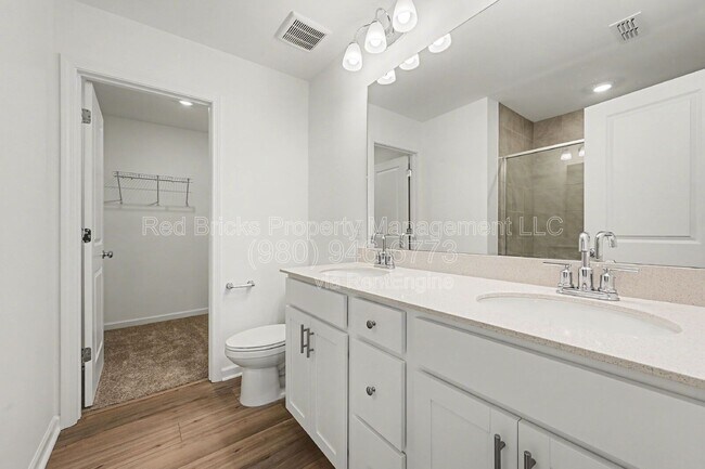 Building Photo - 2124 Cobble Ct