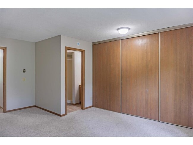 Building Photo - 17494 Pond Cir