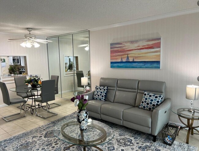 Building Photo - 1501 S Ocean Blvd