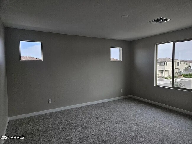 Building Photo - 3354 S 180th Ln