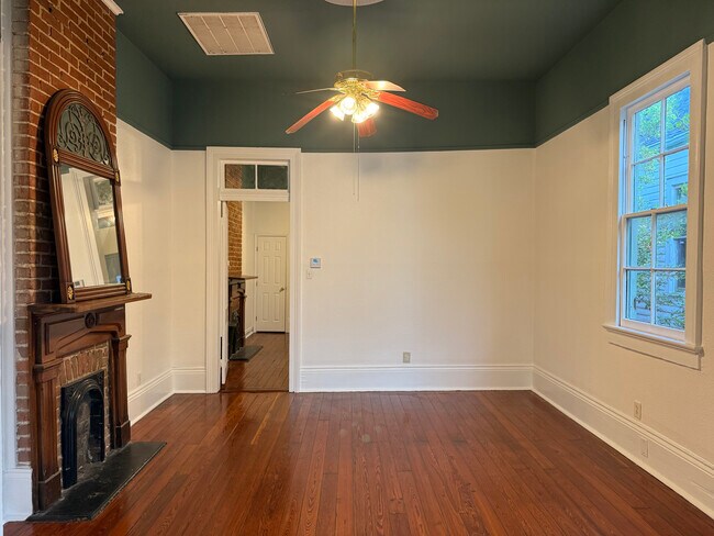 Dining Room - 442 S Rendon St