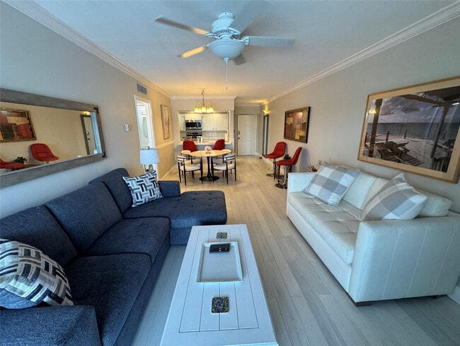 Building Photo - 95 N Birch Rd