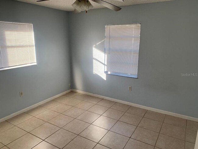 Building Photo - 6035 Crafton Dr