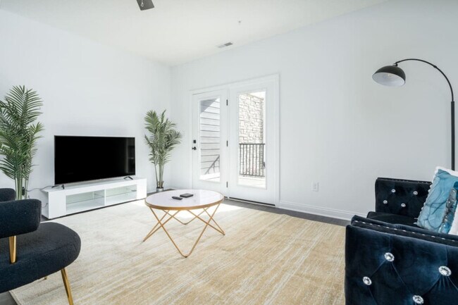 Building Photo - 5821 Elevated Wy